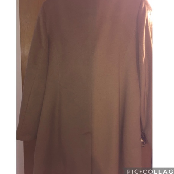 COPY - Brand new Calvin Klein Trench Coat. - Picture 2 of 4